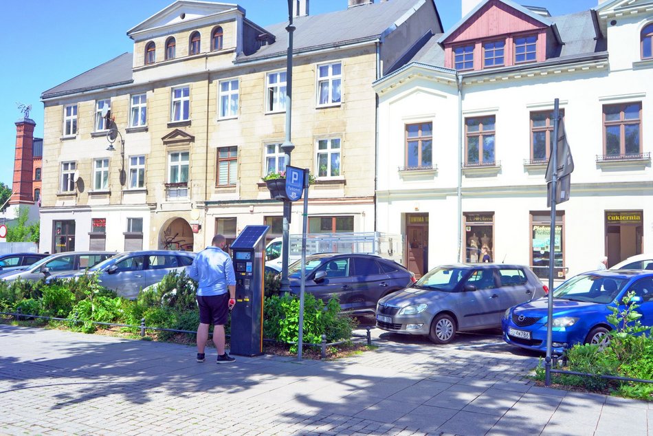 Łódź. Darmowe parkowanie dla honorowych dawców krwi w Łodzi? Wiemy, kiedy decyzja!