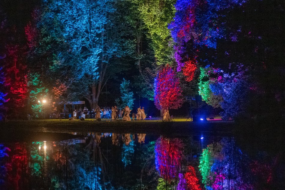 Łódź. Noc Świętojańska w Ogrodzie Botanicznym w Łodzi