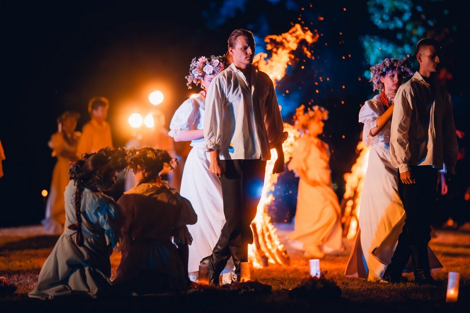 Łódź. Noc Świętojańska w Ogrodzie Botanicznym w Łodzi. Pełno magii, tańca i niezwykłych rytuałów