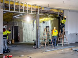 Łódź. Remont OSP na Wiskitnie w Łodzi postępuje. Nowy dach, ściany i okna!