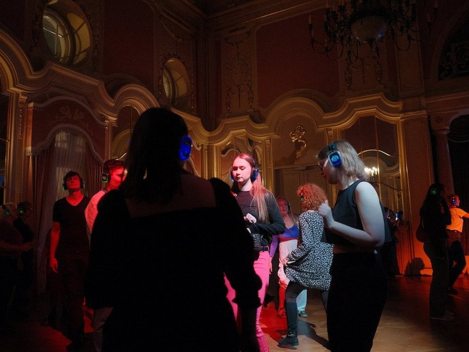 Łódź. Potańcówka w Muzeum Miasta Łodzi