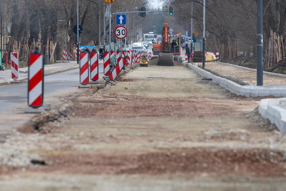 Łódź. Remonty ulic w Śródmieściu w Łodzi. Uniwersytecka już otwarta, a co z resztą?
