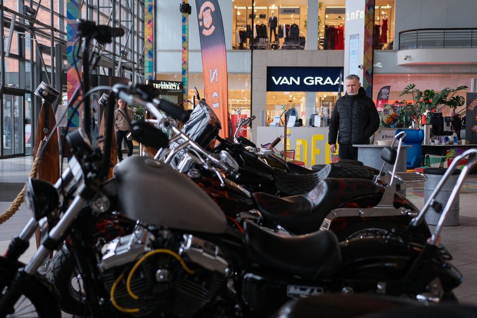 Łódź. WOŚP 2026 w Łodzi wystartował w Manufakturze! Zobacz te wspaniałe motocykle i bolidy