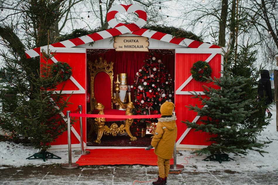 Jarmark Bożonarodzeniowy w hotelu Podklasztorze. Mikołaj w helikopterze, Halinka Młynková i więcej!