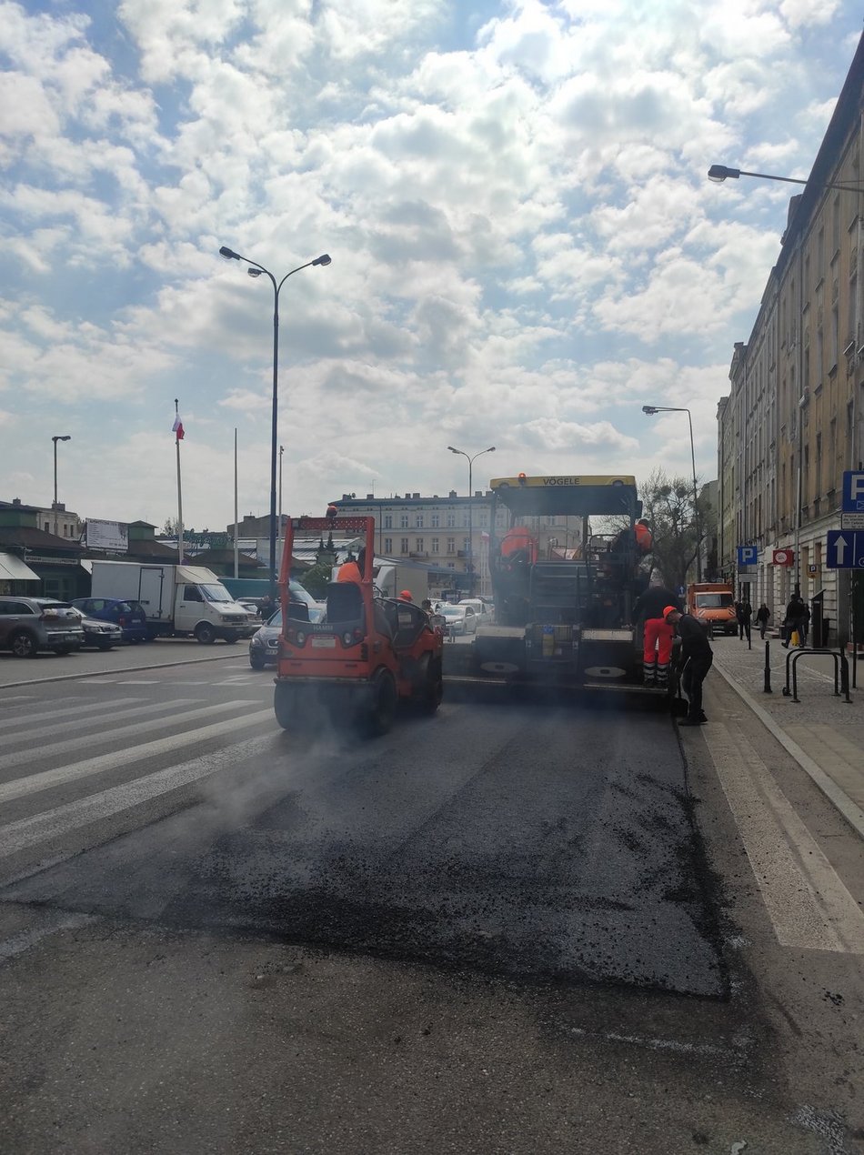 Naprawiono nawierzchnie na Więckowskiego i Żeromskiego.