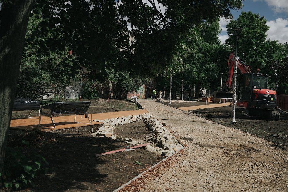 Łódź. Zielony skwer w centrum Łodzi rośnie w oczach! Jeszcze w sierpniu zakończą się prace