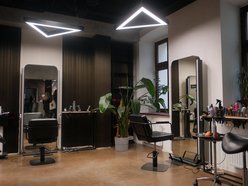 Nowi najemcy w zrewitalizowanej kamienicy przy Sienkiewicza. Manicure, fryzjer i więcej