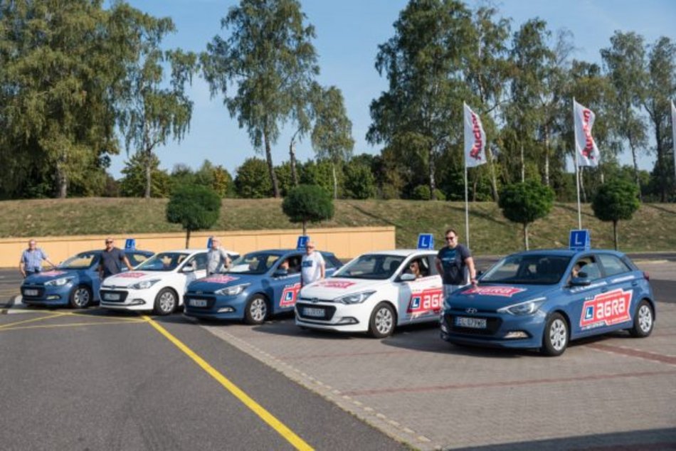 Łódź. TOP 10 najlepszych szkół jazdy w Łodzi. Sprawdź, które auto szkoły najczęściej wybierają łodzianie!