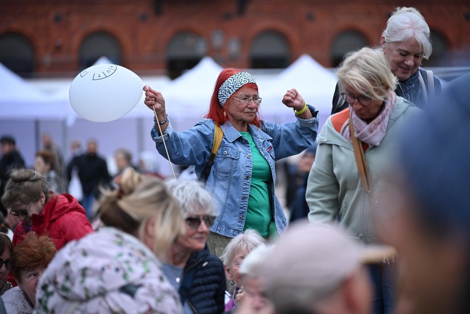 De Mono na Senioraliach 2026 w Łodzi. Andrzej Krzywy poruszył tłum
