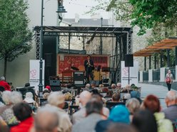 Jazzowe wtorki w Łodzi. Zespół Tomasz Lepczak Trio zgromadził tłumy w Pasażu Róży