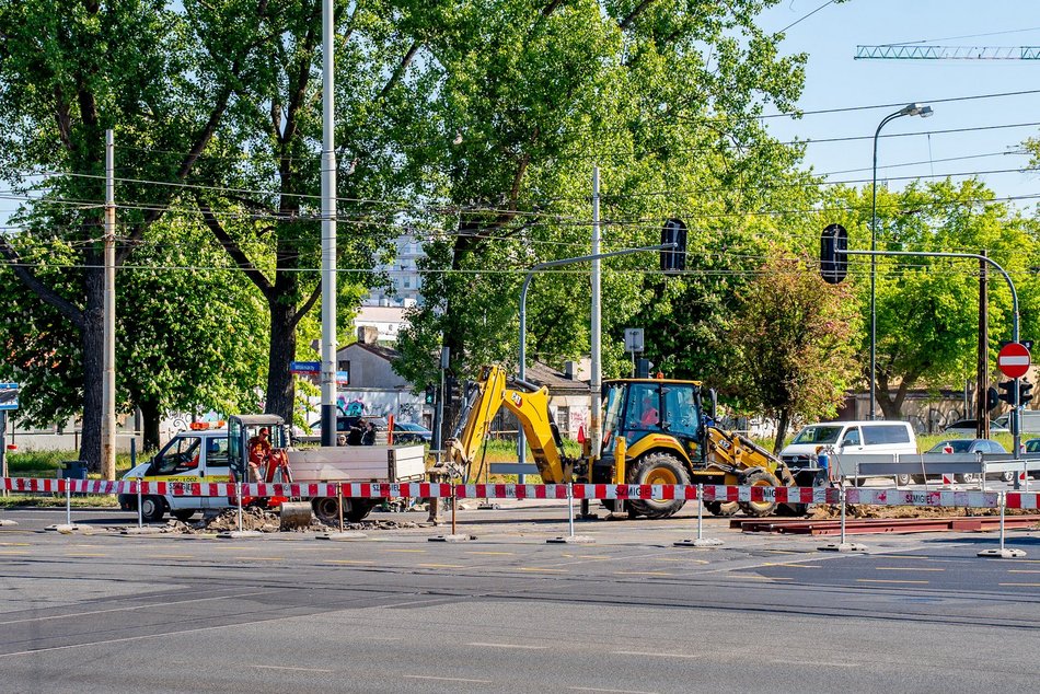 Prace na skrzyżowaniu ul. Legionów i al. Włókniarzy