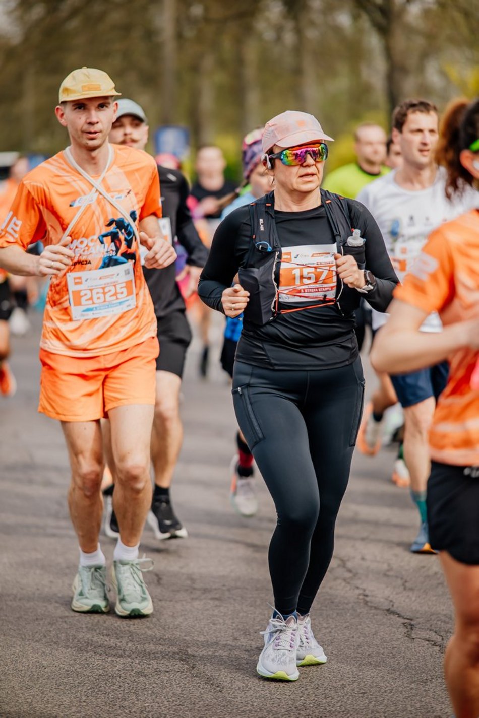 Łódź. DOZ Maraton Łódź 2026. Brałeś udział w biegu? Odszukaj się w galerii i zapisz na pamiątkę!