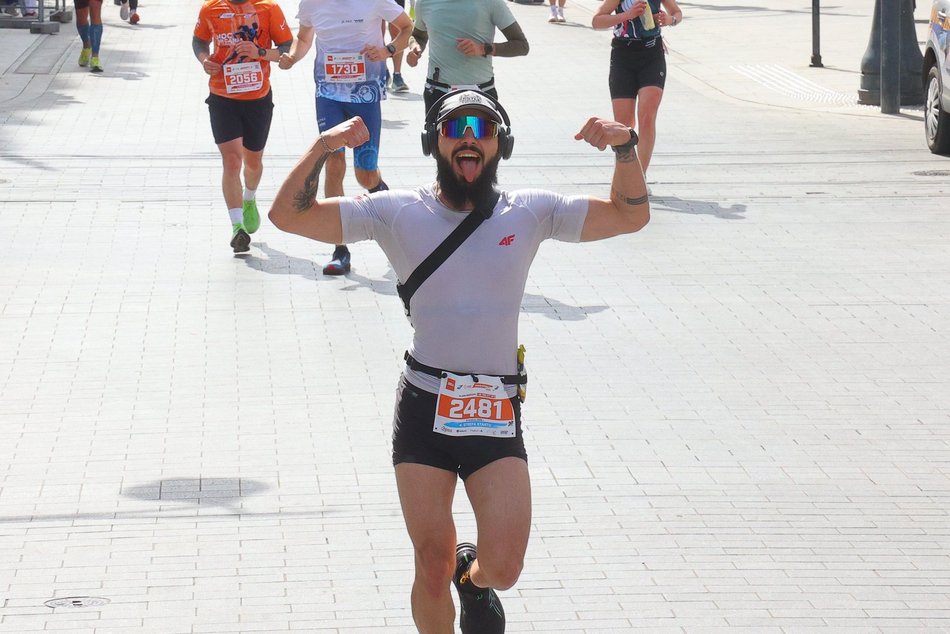 Łódź. DOZ Maraton Łódź 2026. Brałeś udział w biegu? Odszukaj się w galerii i zapisz na pamiątkę!