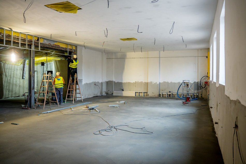 Łódź. Remont OSP na Wiskitnie w Łodzi postępuje. Nowy dach, ściany i okna!