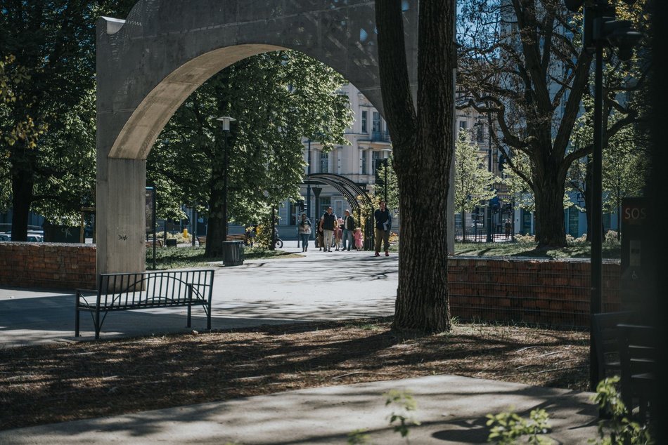 Łódź. Park Staromiejski w Łodzi idealny na majówkowy spacer. To zielona oaza w centrum miasta!