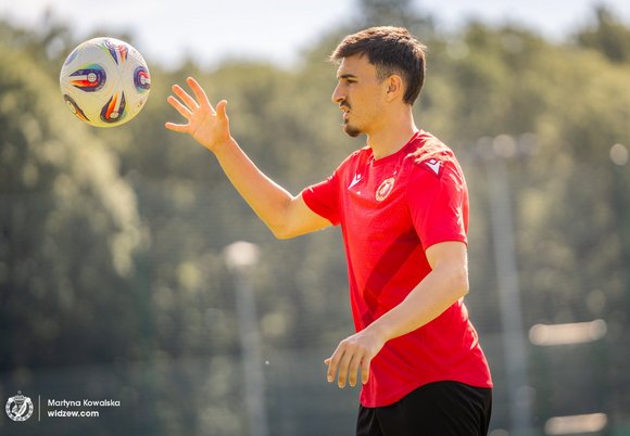 Łódź. Widzew Łódź - Pogoń Szczecin. Bardzo ważny mecz dla obu trenerów