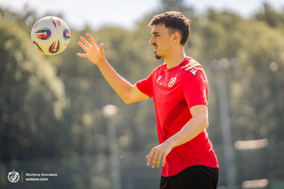 Łódź. Widzew Łódź - Pogoń Szczecin. Bardzo ważny mecz dla obu trenerów