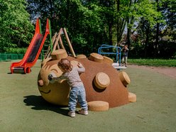 Łódź. Tematyczne place zabaw w Łodzi. Rejs statkiem, lot samolotem, walka ze smokiem, gra w piłkę i więcej