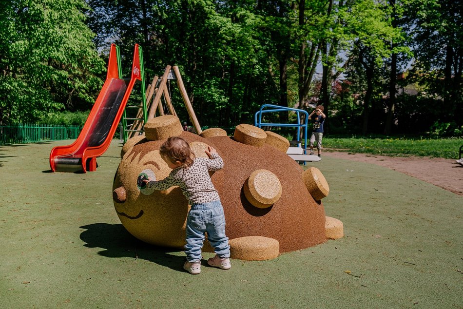 Łódź. Tematyczne place zabaw w Łodzi. Rejs statkiem, lot samolotem, walka ze smokiem, gra w piłkę i więcej