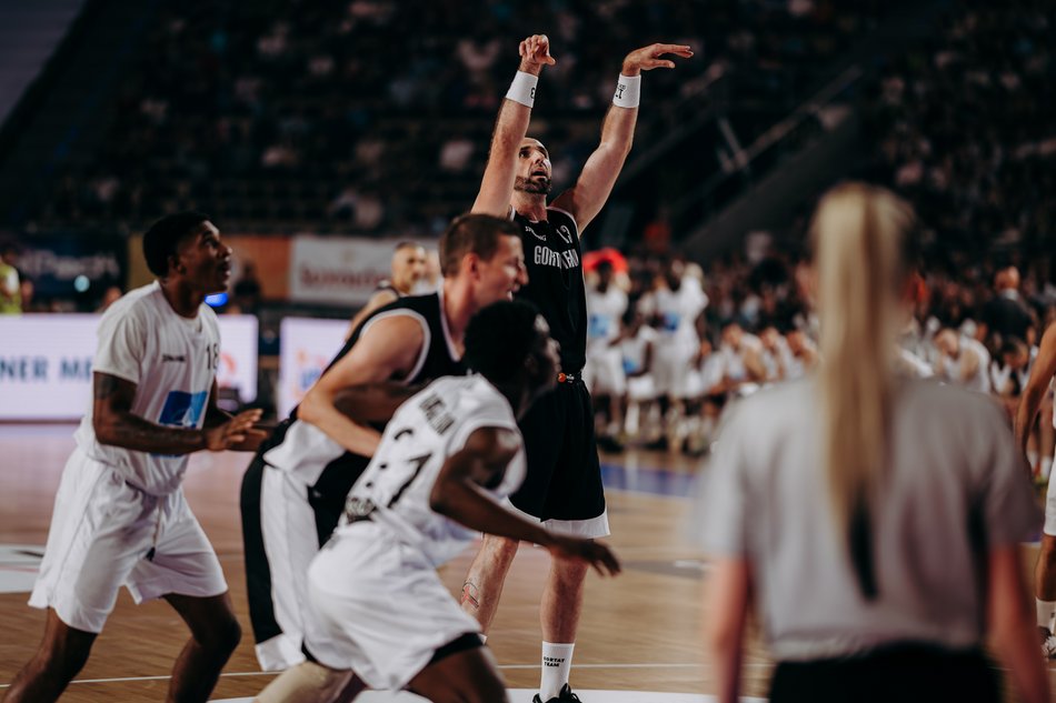 Gortat Team - drużyna NATO