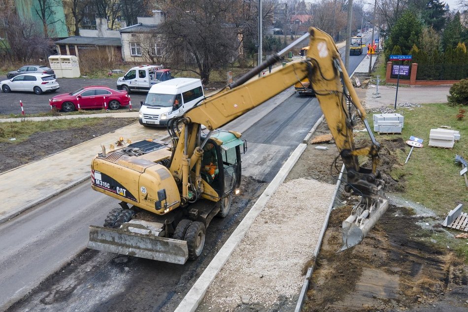 Raport drogowy z Łodzi. Które ulice zostaną otwarte, które remonty dobiegają końca? [LISTA]