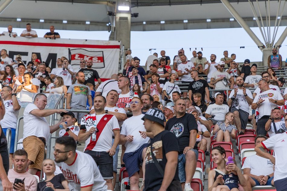 Łódź. Kibice na meczu ŁKS Łódź ze Stalą Mielec. Byłeś? Odszukaj się w naszej galerii