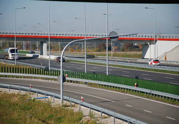 Trzypasmowa autostrada do Warszawy coraz bliżej. W przyszłym roku ruszą przetargi