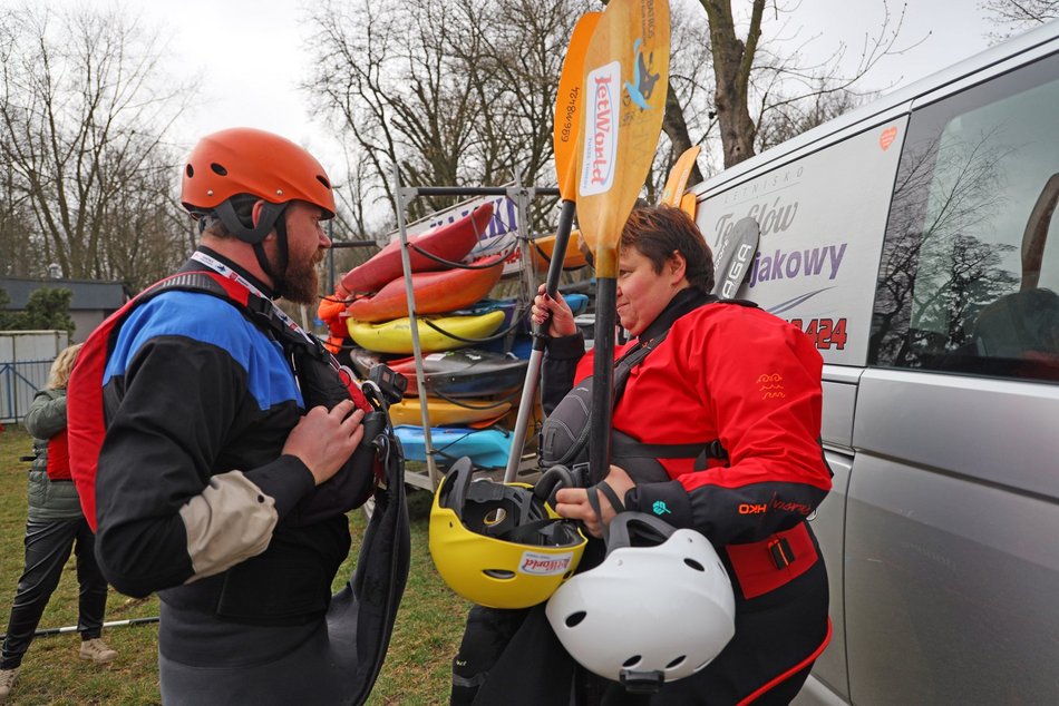 Kajakarze z Łódzkiego Klubu Kajakowego Albatros wyruszyli na blisko miesięczną wyprawę kajakową z Łodzi do Morza Bałtyckiego