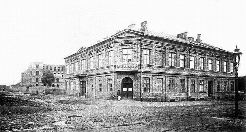 Kamienica u zbiegu dzisiejszych ulic Ogrodowej i Zachodniej