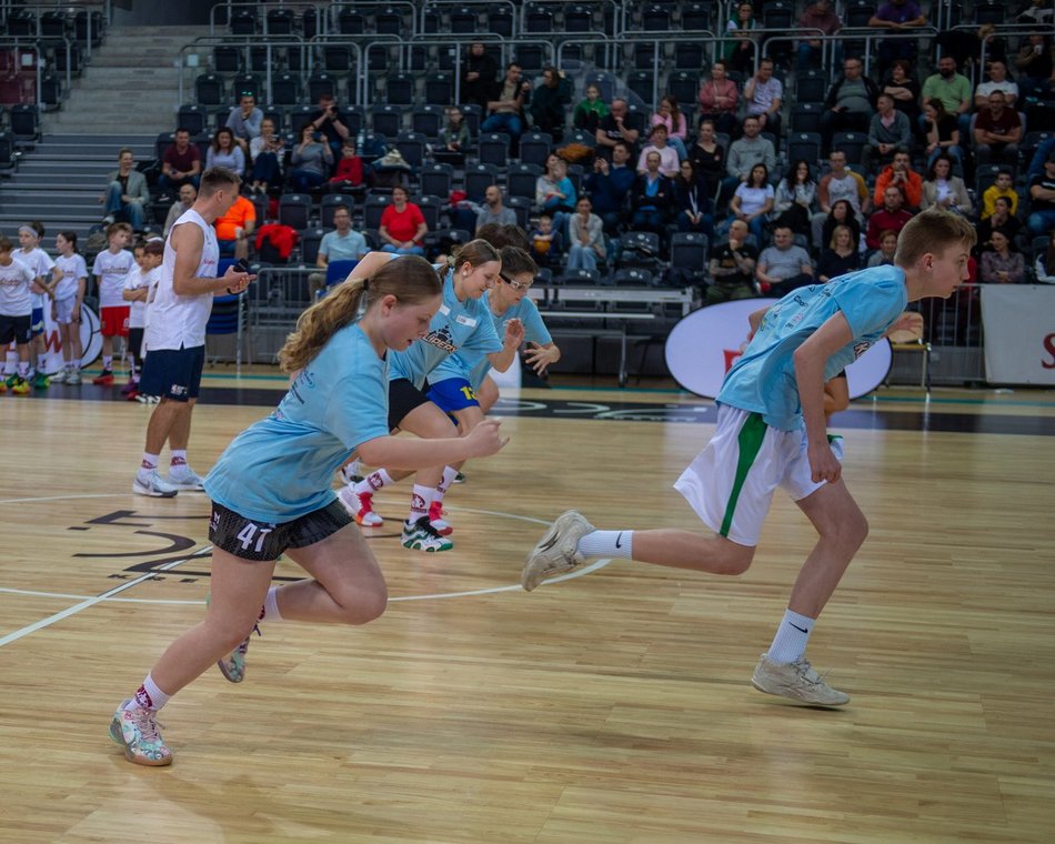 Marcin Gortat Camp w Łodzi kolejny raz przeszedł do historii. Zobacz, jak trenowały dzieci!