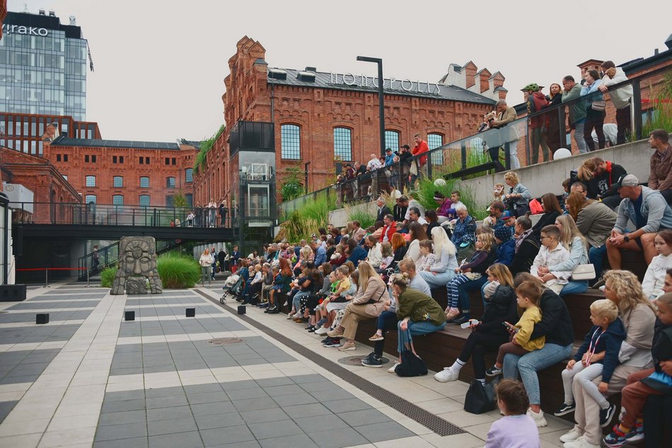 Rodzinna niedziela w Monopolis. To drugi dzień afterparty po Łódź Summer Festival 2025