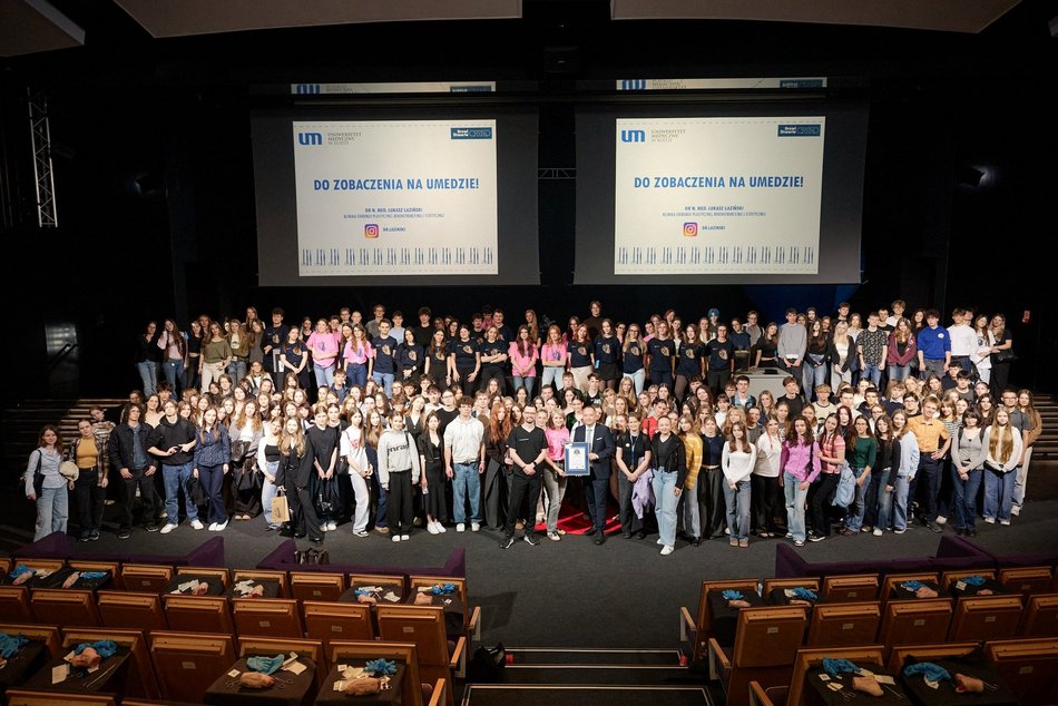 Łódź. Rekordowy UMED! W Łodzi pobito rekord Polski w jednoczesnym szyciu chirurgicznym