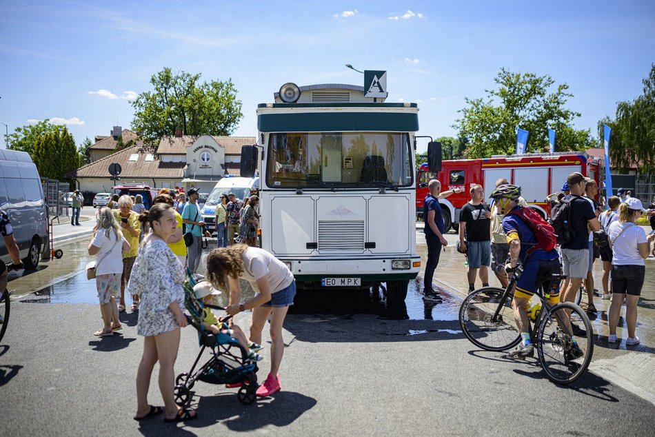 Łódź. Piknik otwarcia Szczecińskiej w Łodzi wielkim hitem. Tłumy łodzian bawią się świetnie