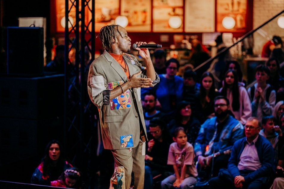 Łódź. Manufaktura Fashion Week w Łodzi. Kolekcja Jarosława Ewerta, koncert Andrzeja Piasecznego i więcej