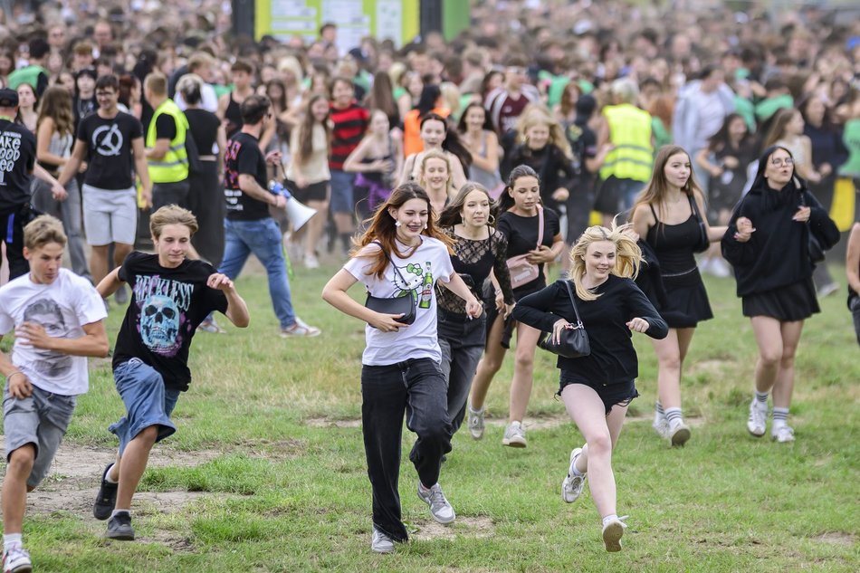 Łódź Summer Festival 2025 wystartował! Otwarcie bram i tłumy biegnące pod scenę!