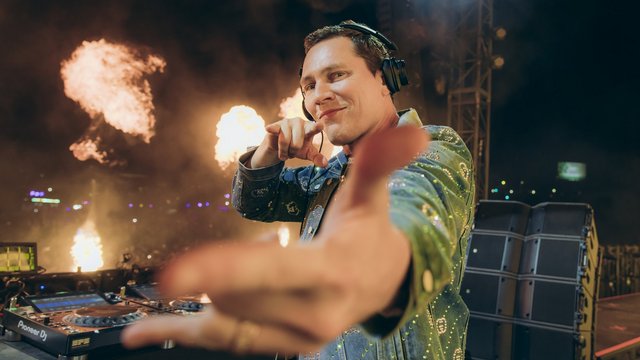 Tiesto na Audioriver 2025 w Łodzi. Wielka gwiazda dołącza do festiwalu! [SZCZEGÓŁY]