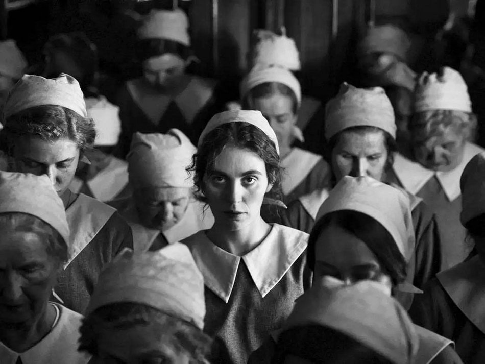 Łódź. Kadr z filmu „Dziewczyna z Igłą"