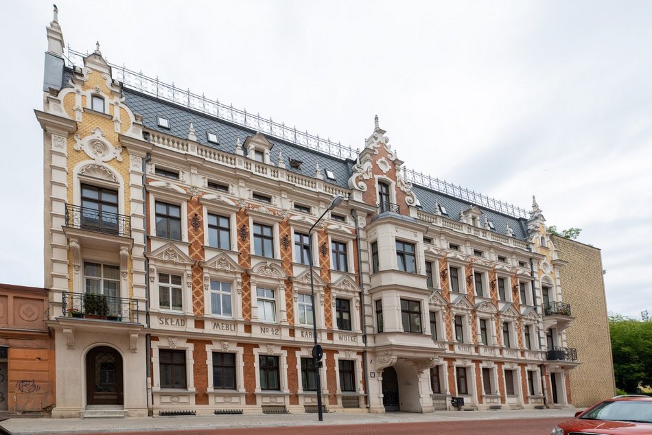 Łódź. Zabytkowa kamienica przy Jaracza w nowej odsłonie. Teraz to jedna z pereł Śródmieścia Łodzi