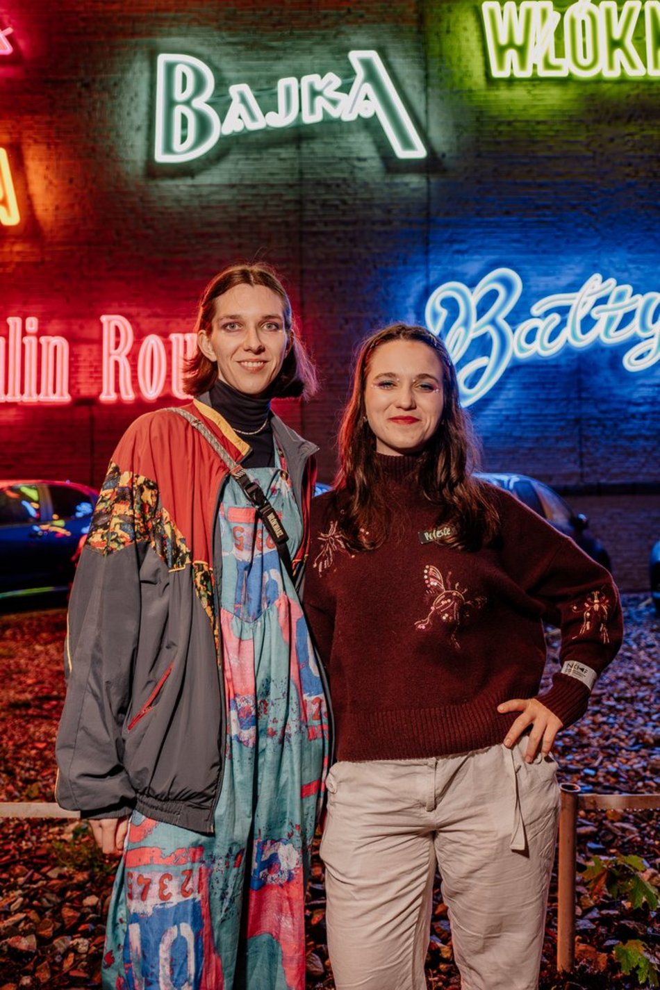 Łódź. Neony kultowych kin w Łodzi odpalone! Łódzka Galeria Neonów wygląda olśniewająco!