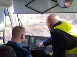 Łódź. Pan Bartosz prowadzi tramwaj MPK Łódź