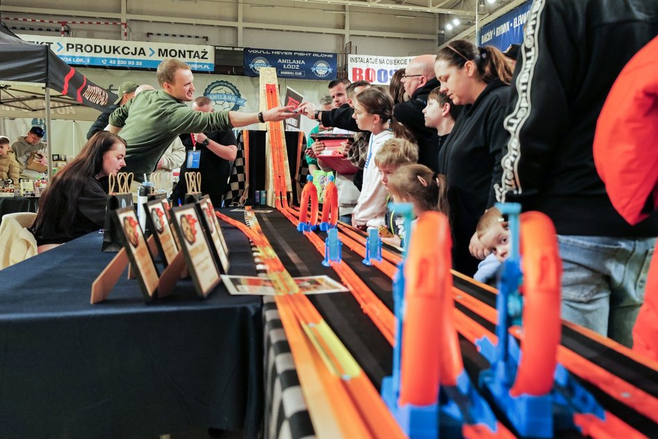 Łódź. Targi Modeli Samochodowych w Łodzi przyciągnęły tłumy! Gratka dla fanów Hot Wheels