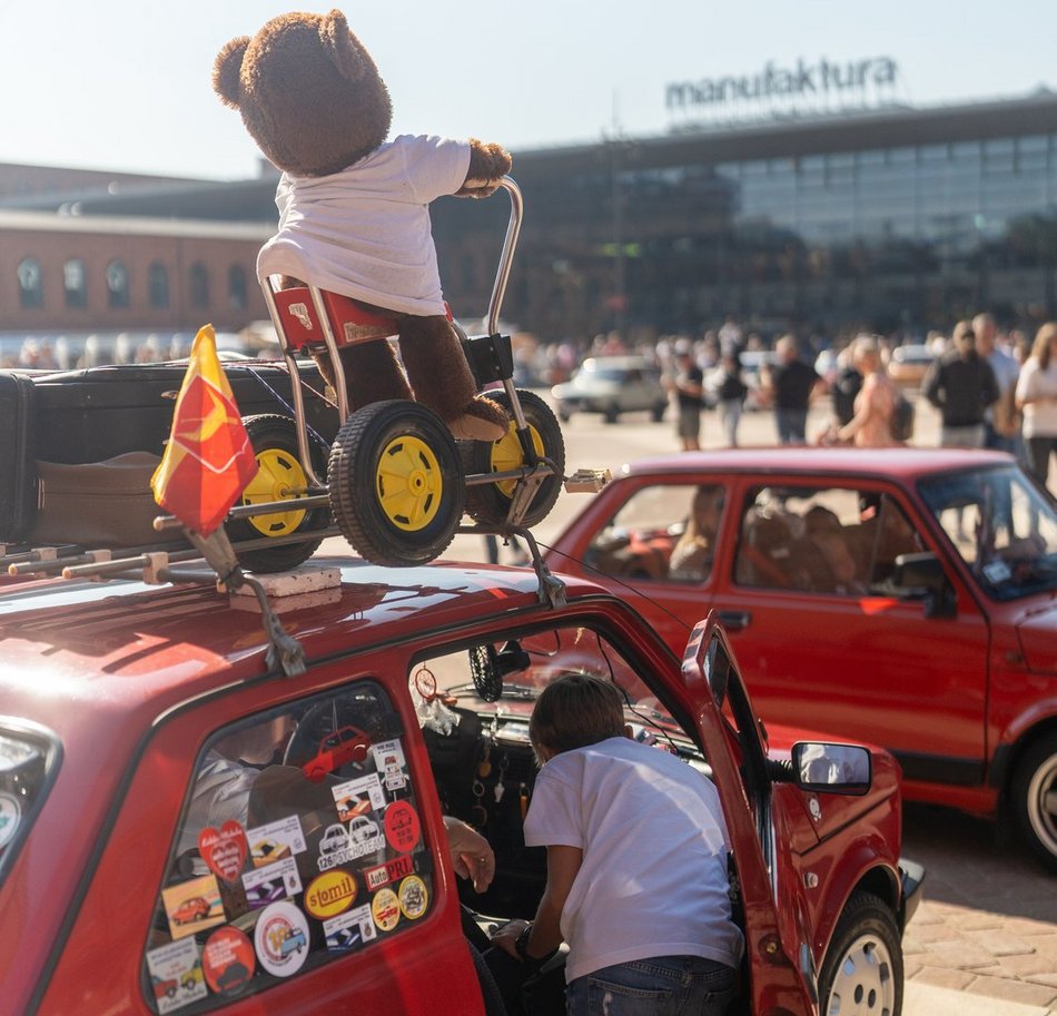 Zlot Maluchów w Manufakturze