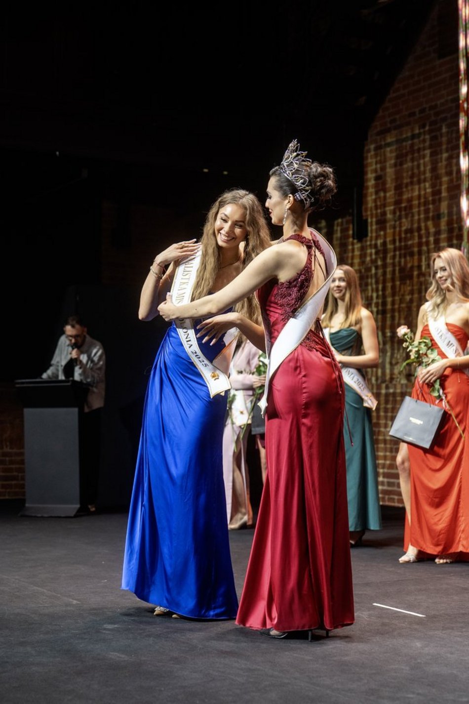 Przedstawienie finalistek Miss Polonia 2025 w Łodzi. Wzruszające pożegnanie Mai Klajdy