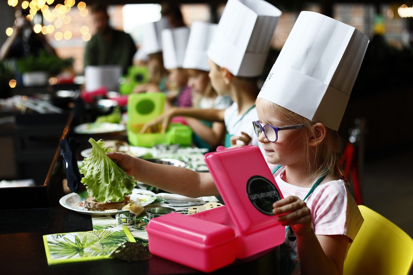 Warsztaty kulinarne dla dzieci w Manufakturze , mat. pras
