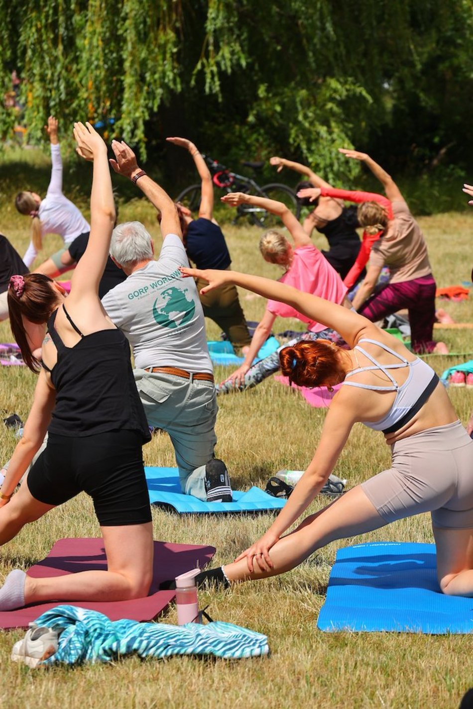 Łódź. Joga w parku Podolskim w Łodzi. Mnóstwo dobrej energii