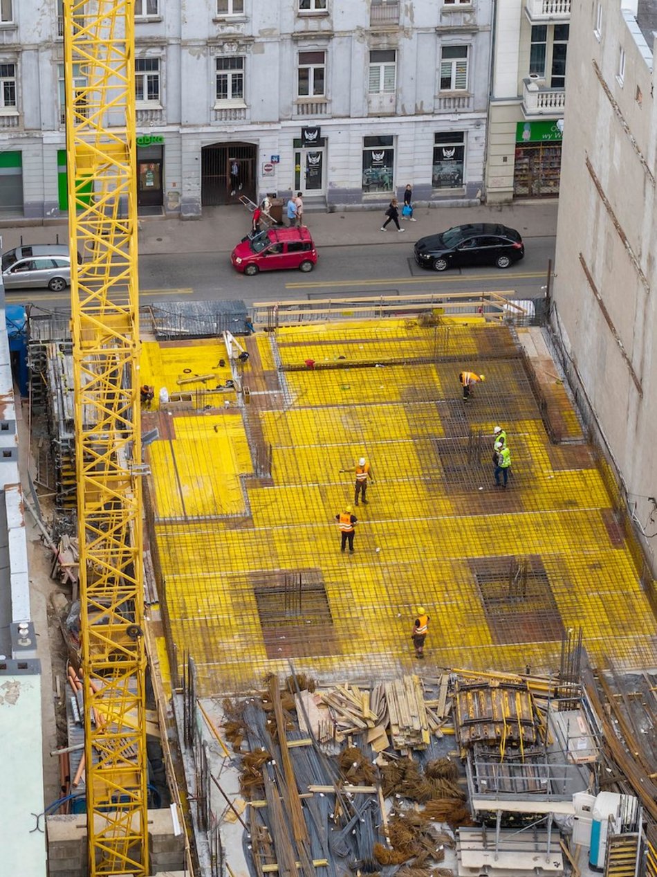 Łódź. Parkingi wielopoziomowe nabierają kształtów. Najnowszy raport z budowy