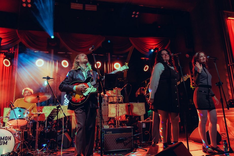 Łódź. Złota era muzyki na Great September 2025 w Łodzi. Publiczność porwał Cinnamon Gum