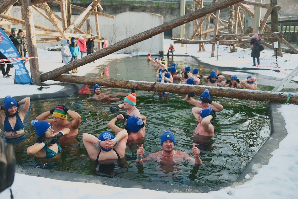 Łódź. Miłośnicy zimnych kąpieli w Orientarium Zoo Łódź