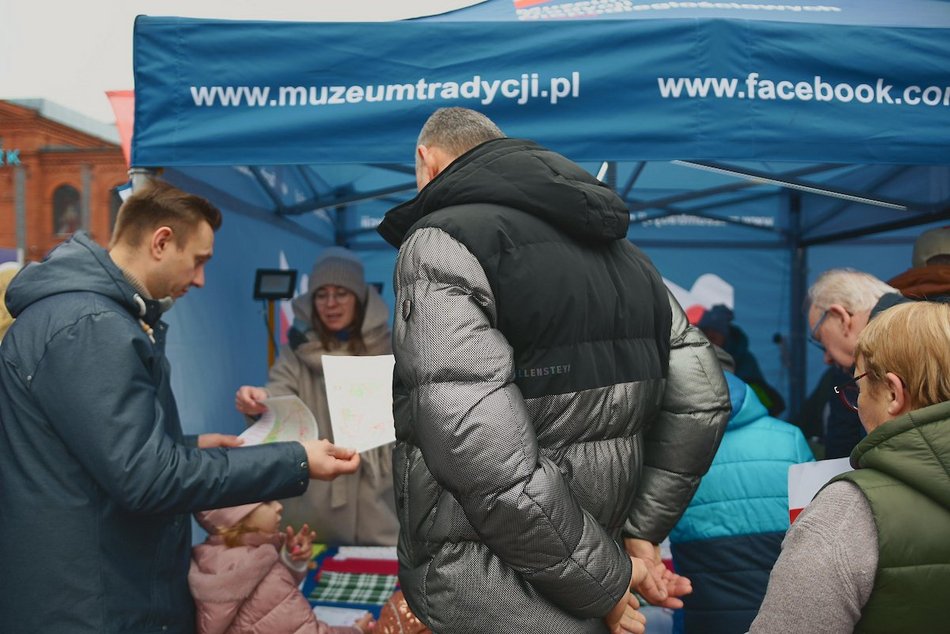 Łódź. Piknik Niepodległościowy w Manufakturze. Tak świętują łodzianie!