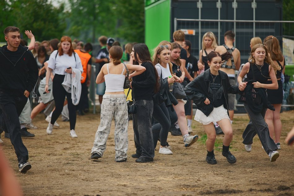 Deszcz im niestraszny! Pierwsi festiwalowicze rozpoczęli trzeci dzień Łódź Summer Festival 2025!